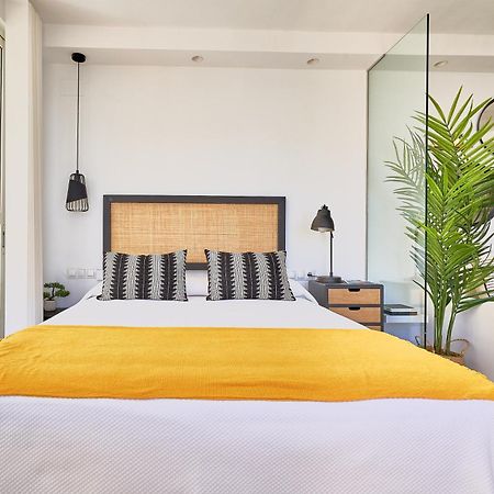 Suite Roca Chica Torremolinos Eksteriør billede