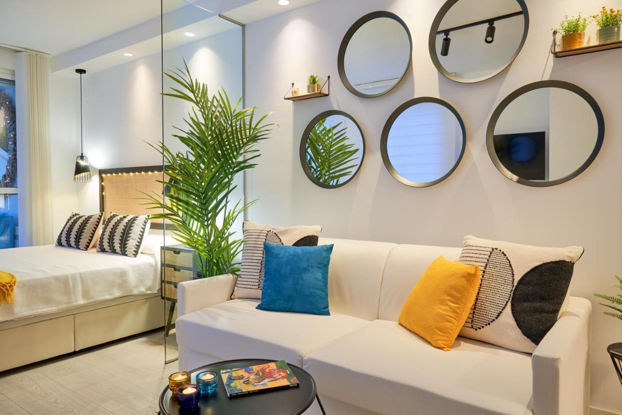 Suite Roca Chica Torremolinos Eksteriør billede