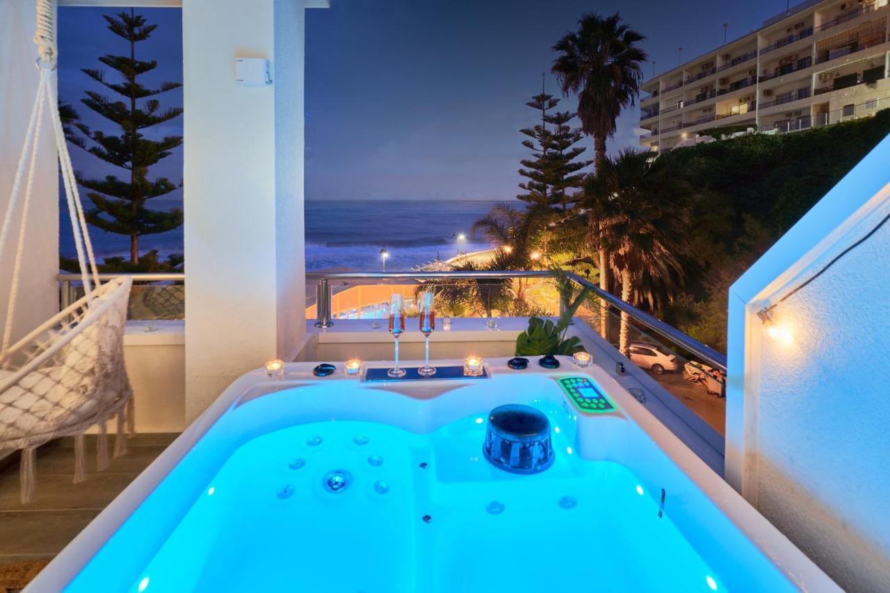 Suite Roca Chica Torremolinos Eksteriør billede