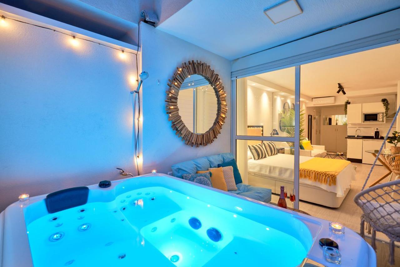 Suite Roca Chica Torremolinos Eksteriør billede